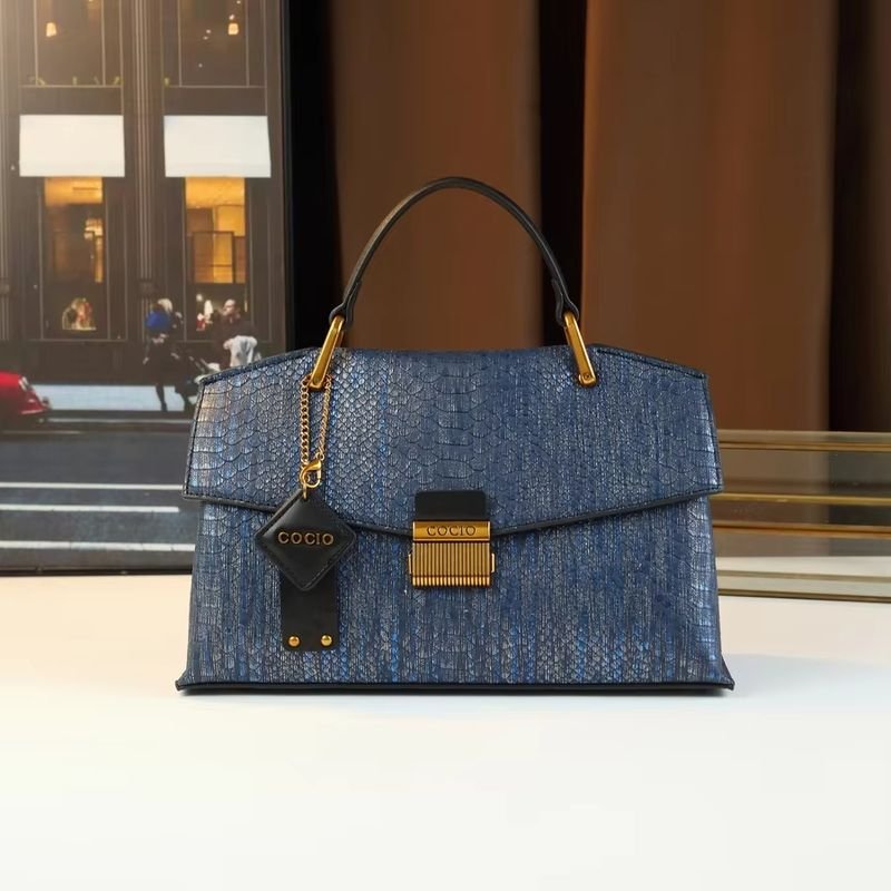 Retro High-end Mysterious Blue Stylish Soft Portable Envelope Shoulder Strap Handbag with Button Closure and