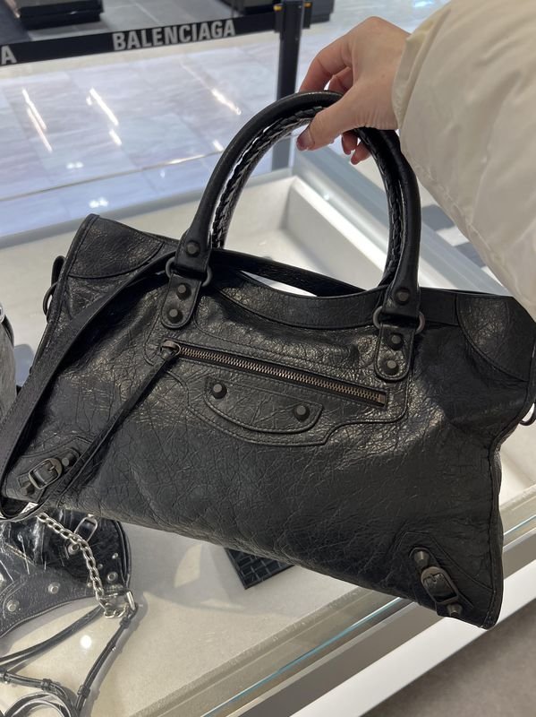 Customizable New Rivet Motorcycle Bag, Trendy Y2K Shoulder Bag, High-End Large-Capacity Crossbody & Handheld alternate view