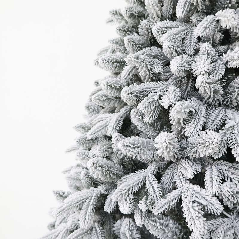 FT FT FT FT FT Artificial Flocked Christmas Tree New Style PE and PVC Indoor Home Decor 3