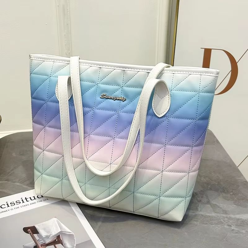 Elegant Women's Zipper Closure Tote Handbag with Single Strap Large Capacity Fashionable Polyester Lining Shoulder alternate view